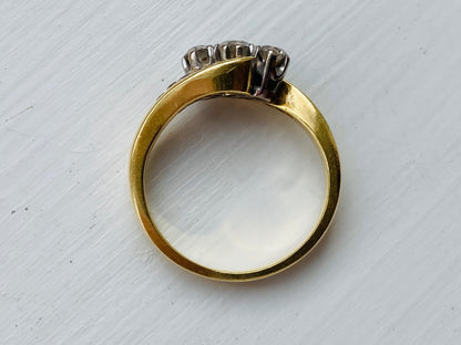 18ct Gold Diamond Ring