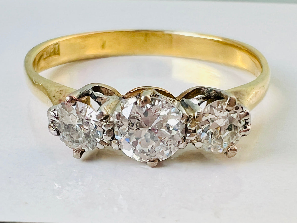 Vintage 18ct Gold Three-Stone Diamond Ring