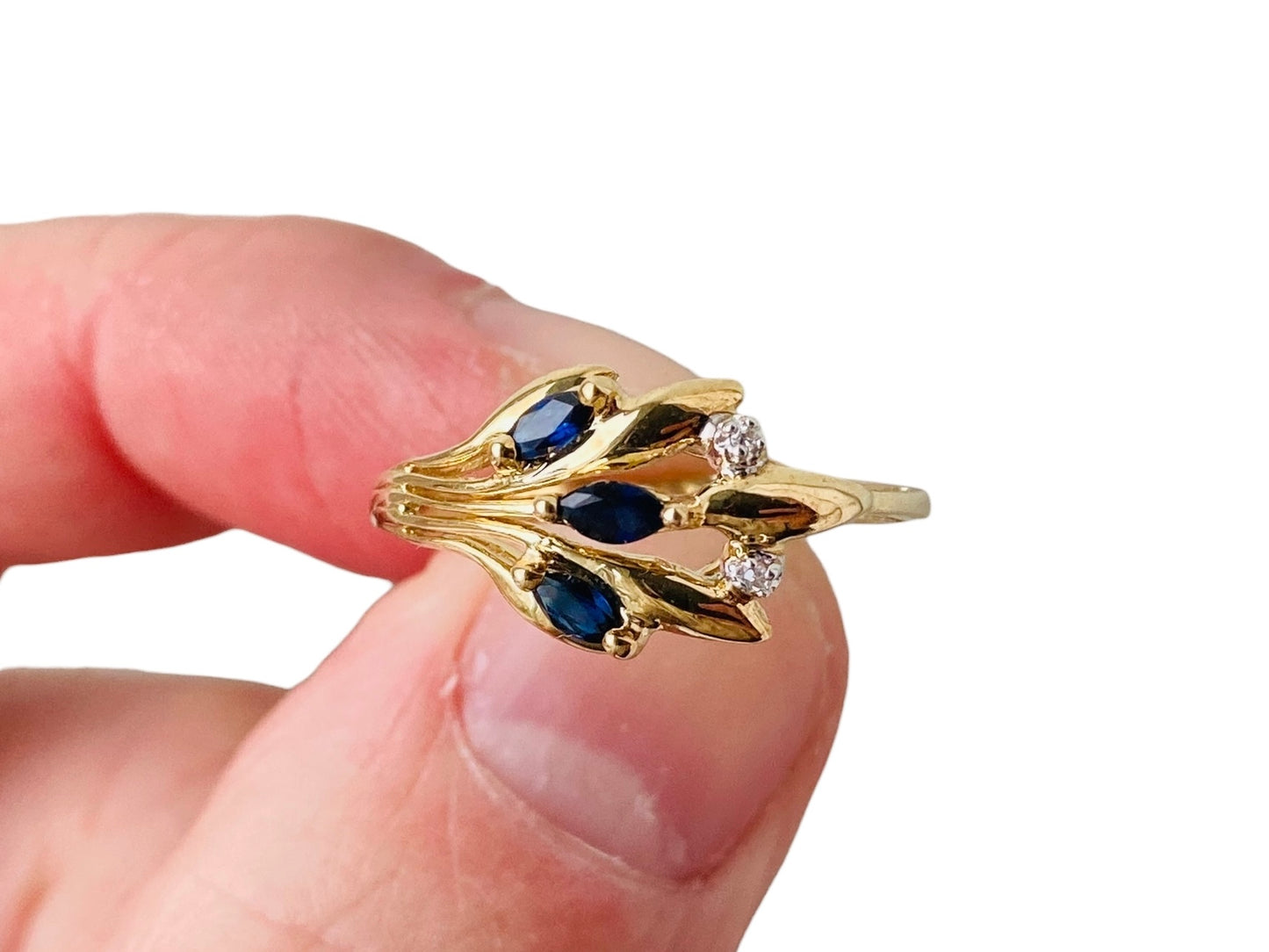 9ct Gold Sapphire & Diamond Ring
