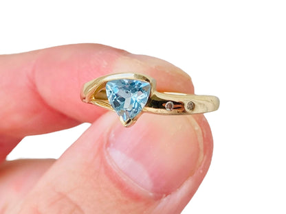 9ct Gold Topaz & Diamond Ring