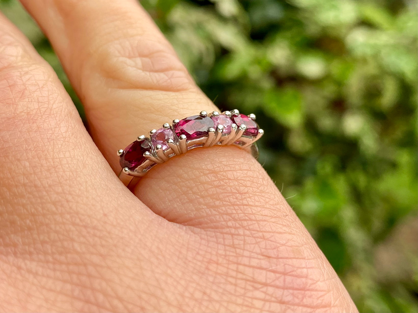 9ct Gold Pink Sapphire & Rhodolite Garnet Ring