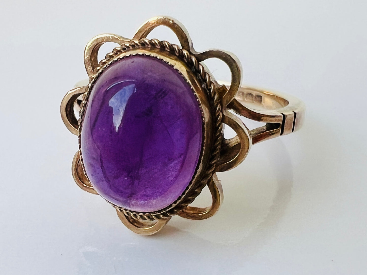 Vintage 9ct Gold Amethyst Ring