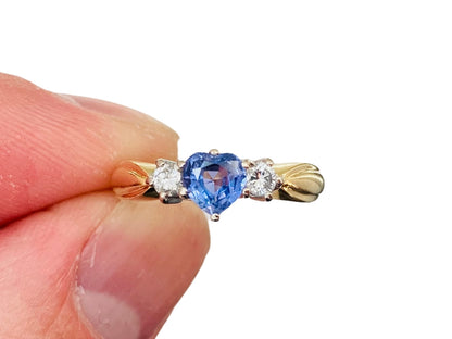 Vintage 18ct Gold Sapphire & Diamond Heart Ring