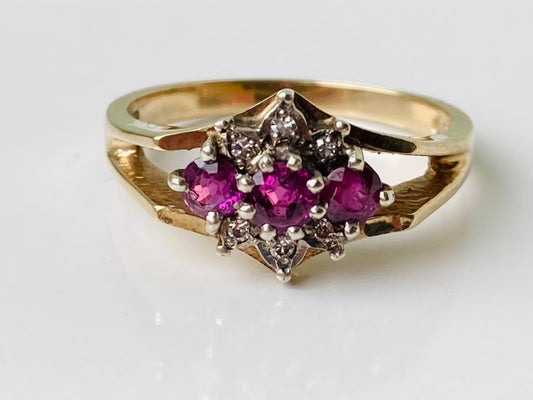 Vintage 9ct Gold Ruby & Diamond Ring