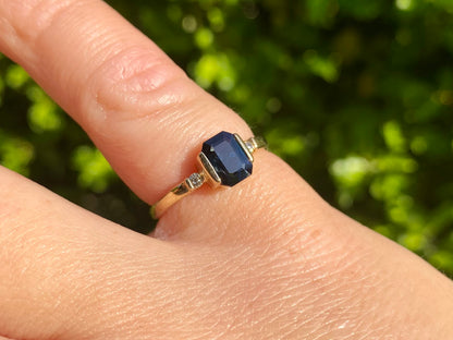 9ct Gold Sapphire & Diamond Ring