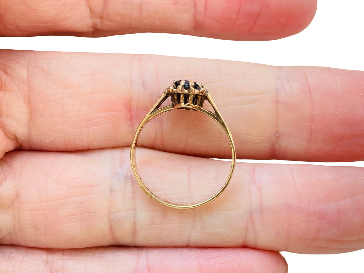 Vintage 9ct Gold Sapphire Ring