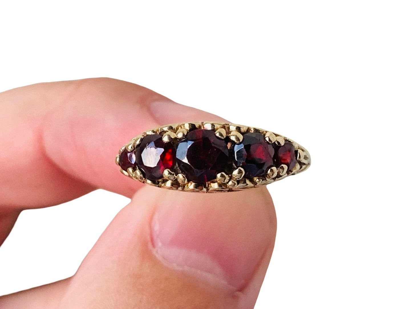 Vintage 9ct Gold Garnet Ring