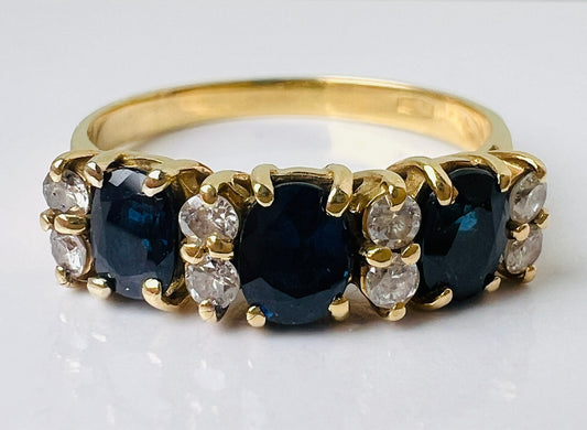 18ct Gold Sapphire & Diamond Ring