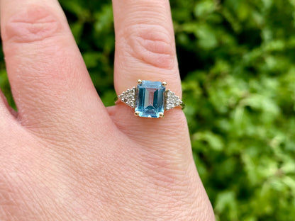 Vintage 9ct Gold Topaz & Diamond Ring