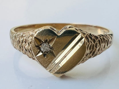 Vintage 9ct Gold Heart Diamond Signet Ring