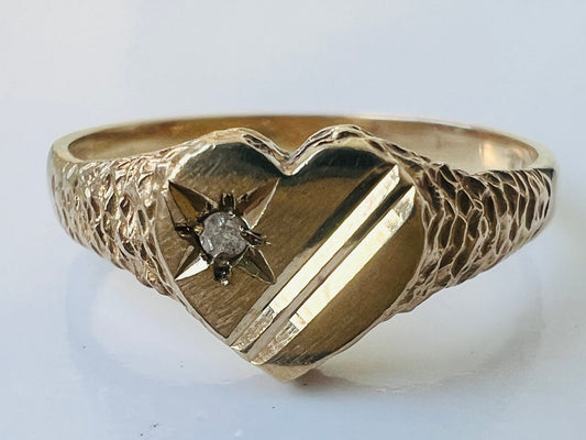 Vintage 9ct Gold Heart Diamond Signet Ring