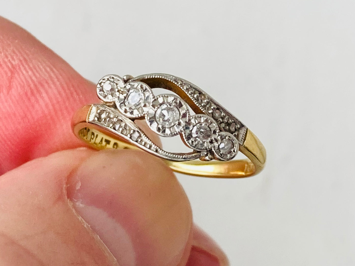 Antique 18ct Gold Diamond Ring