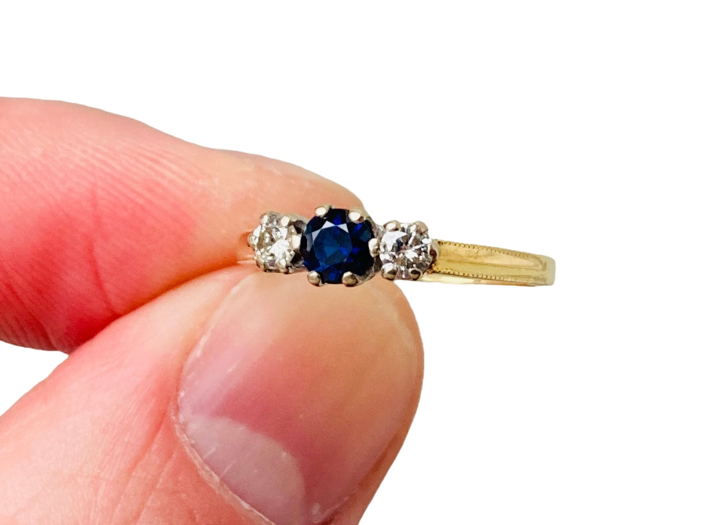Vintage 18ct Gold Sapphire & Diamond Trilogy Ring