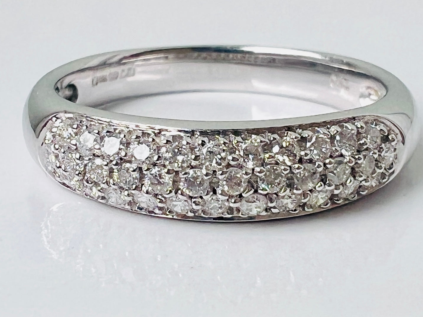 18ct Gold Diamond Pave Ring
