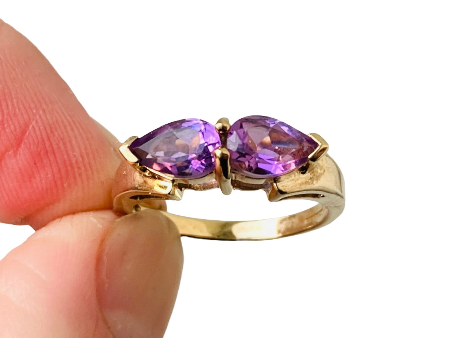 9ct Gold Amethyst Ring