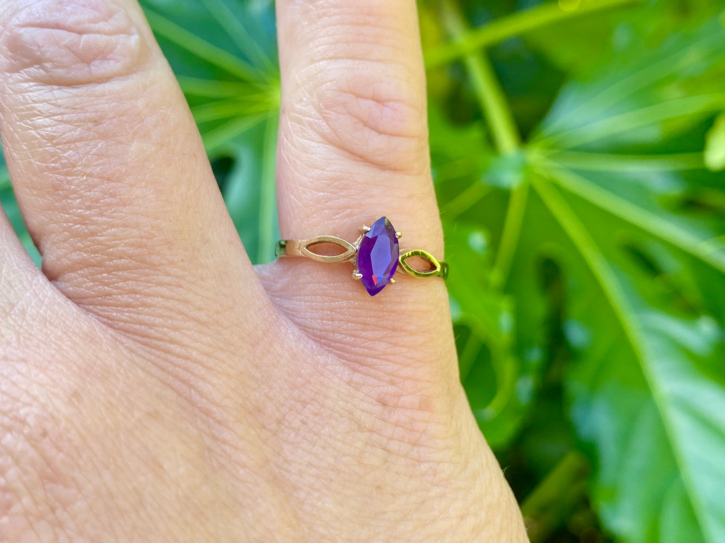 Vintage 9ct Gold Amethyst Ring