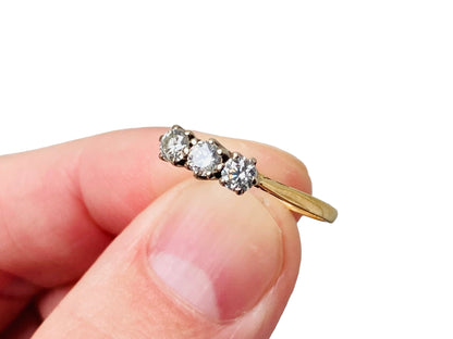 Vintage 18ct Gold Diamond Trilogy Ring