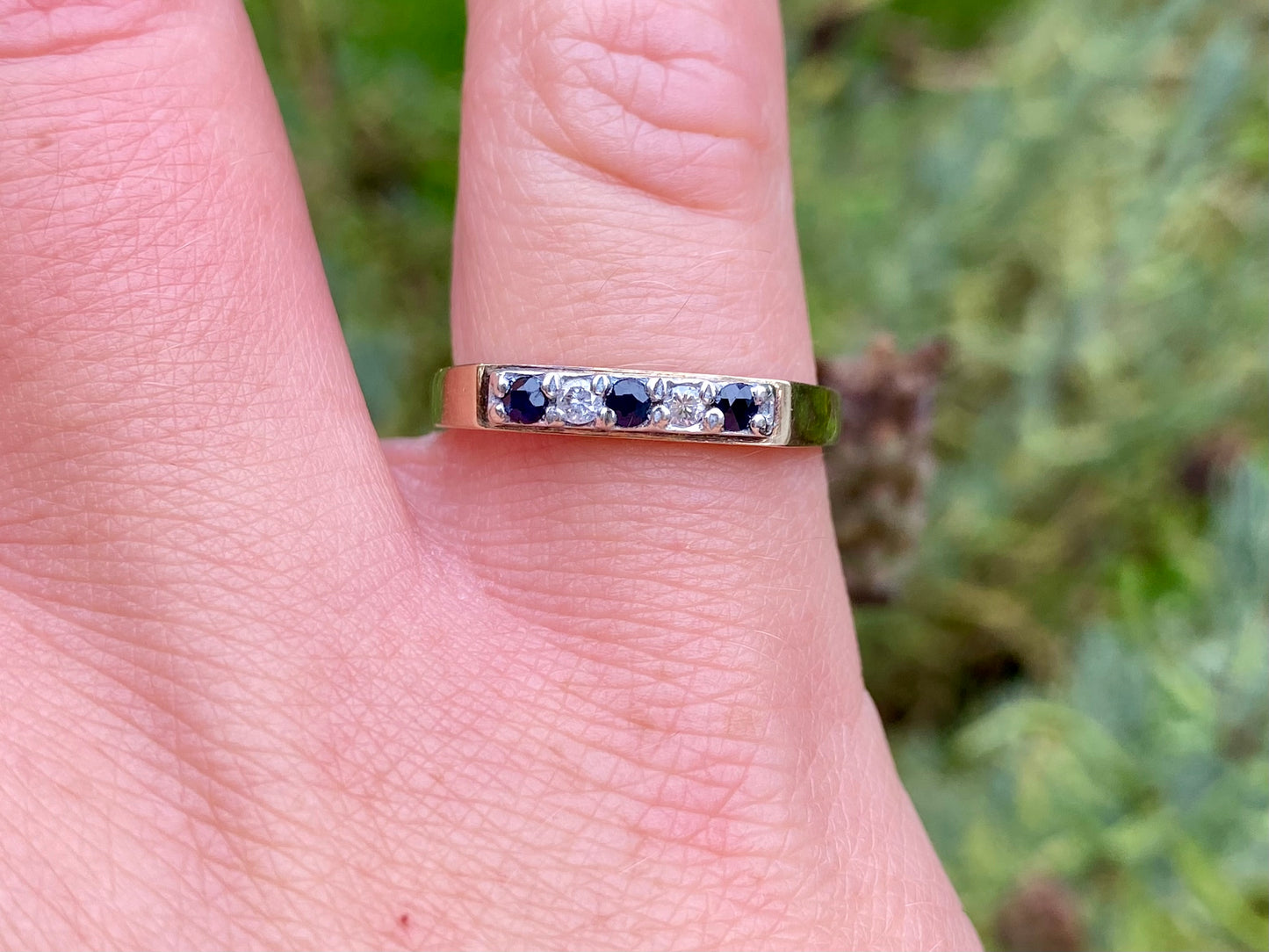 Vintage 9ct Gold Sapphire & Diamond Ring