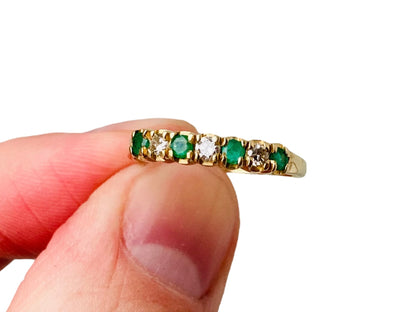 Vintage 9ct Gold Emerald & Diamond Ring