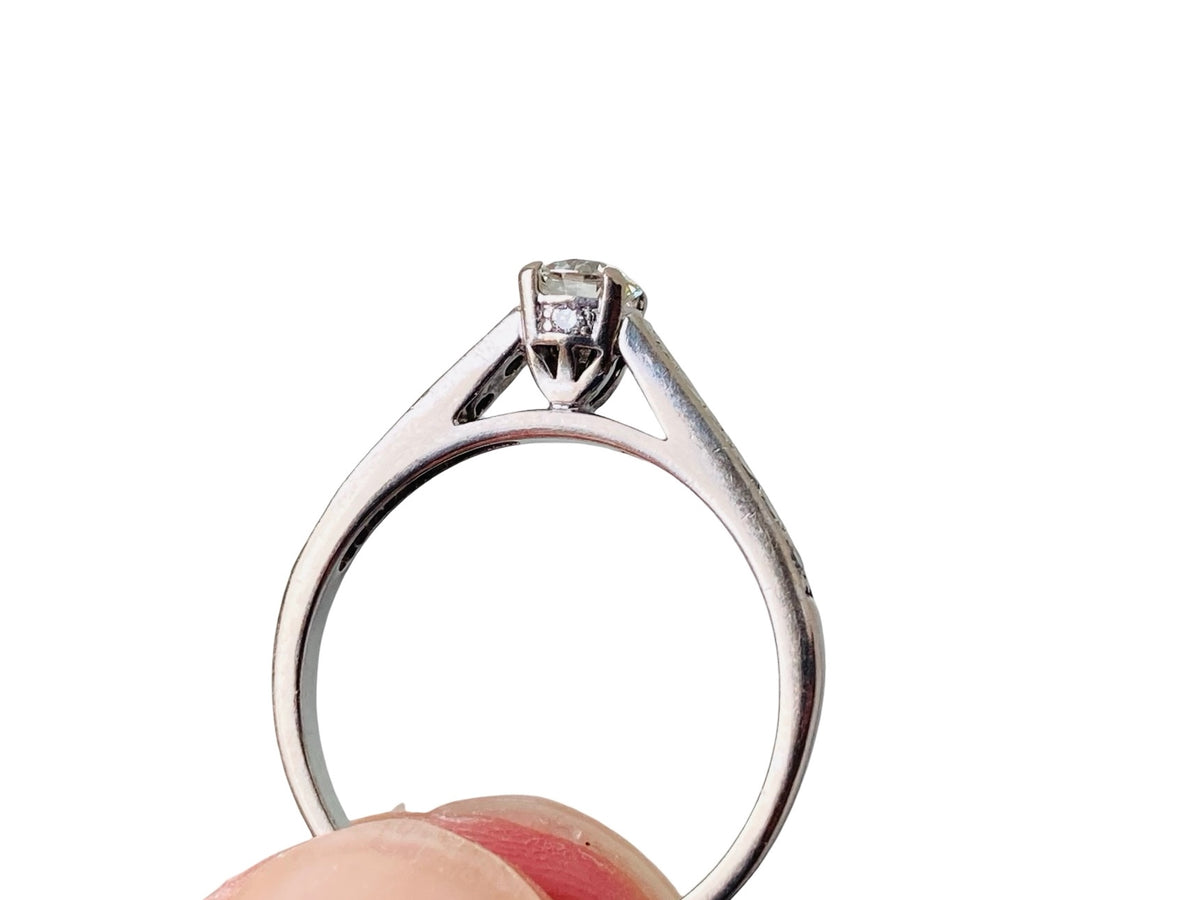 18ct Gold Diamond Ring