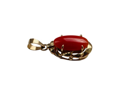 18ct Gold Coral Pendant