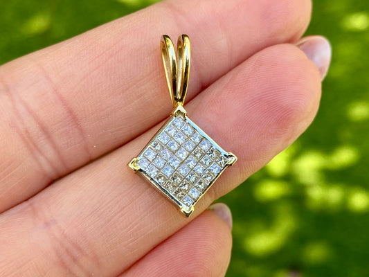 14ct Gold Diamond Pendant