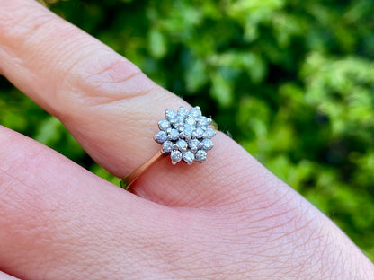 Vinatge 9ct Gold Diamond Ring
