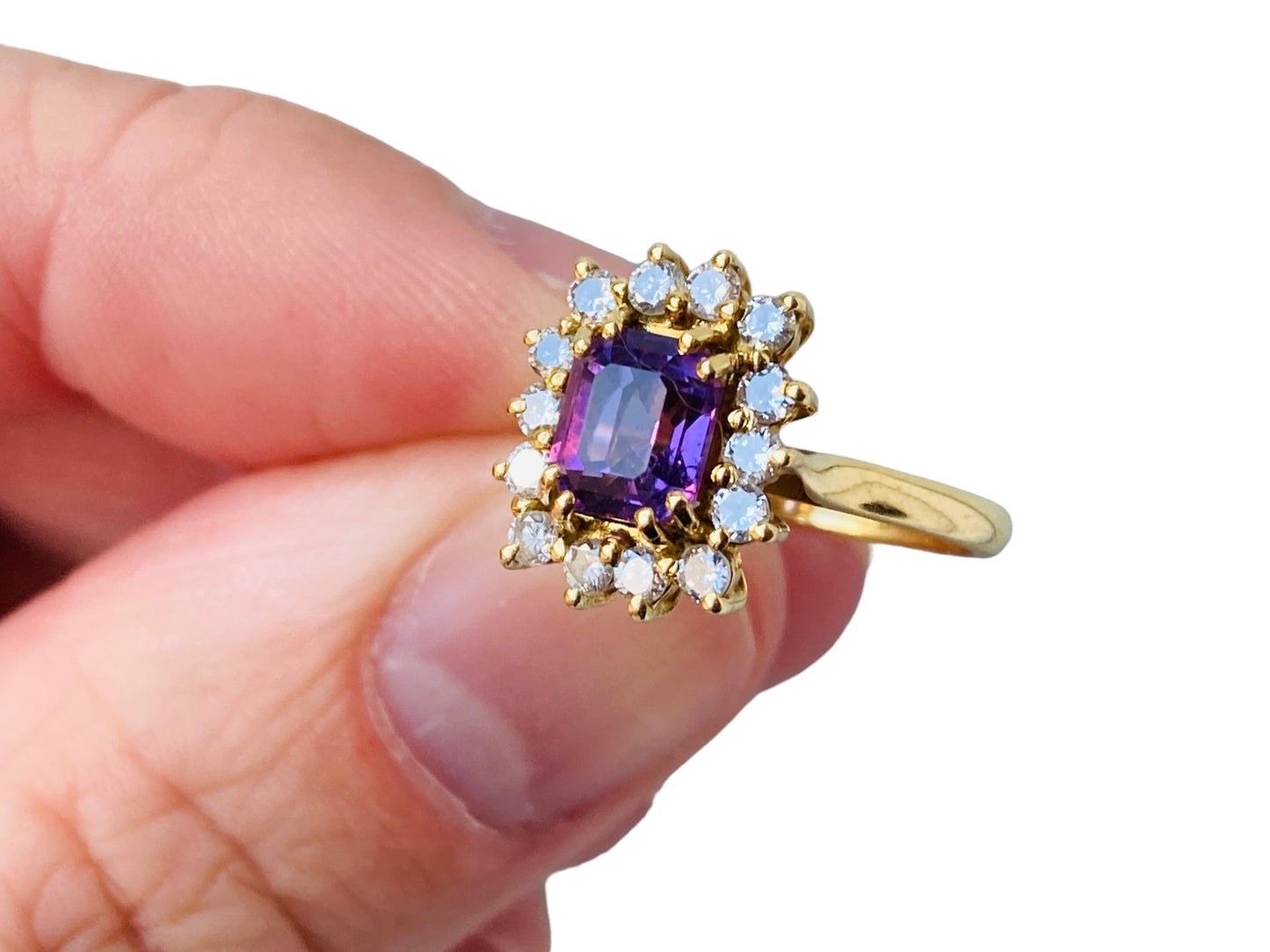 Vintage 18ct Gold Amethyst & Diamond Ring