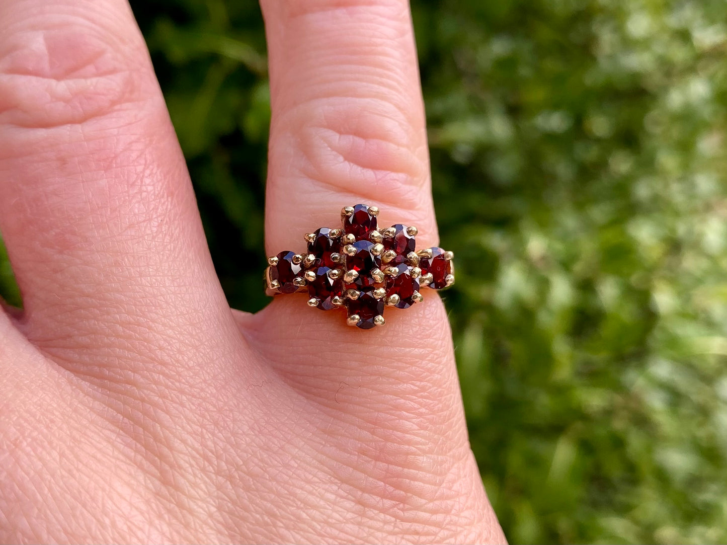 9ct Gold Garnet Ring