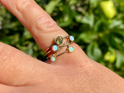 9ct Gold Peridot & Opal Ring
