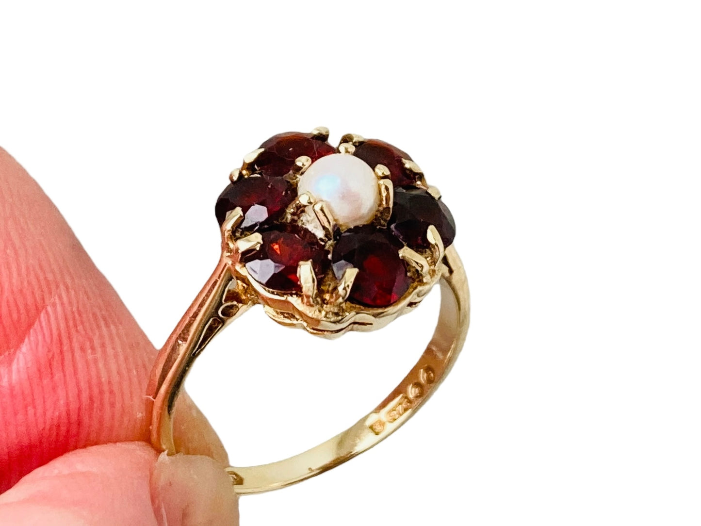 Vintage 9ct Gold Garnet & Pearl Ring