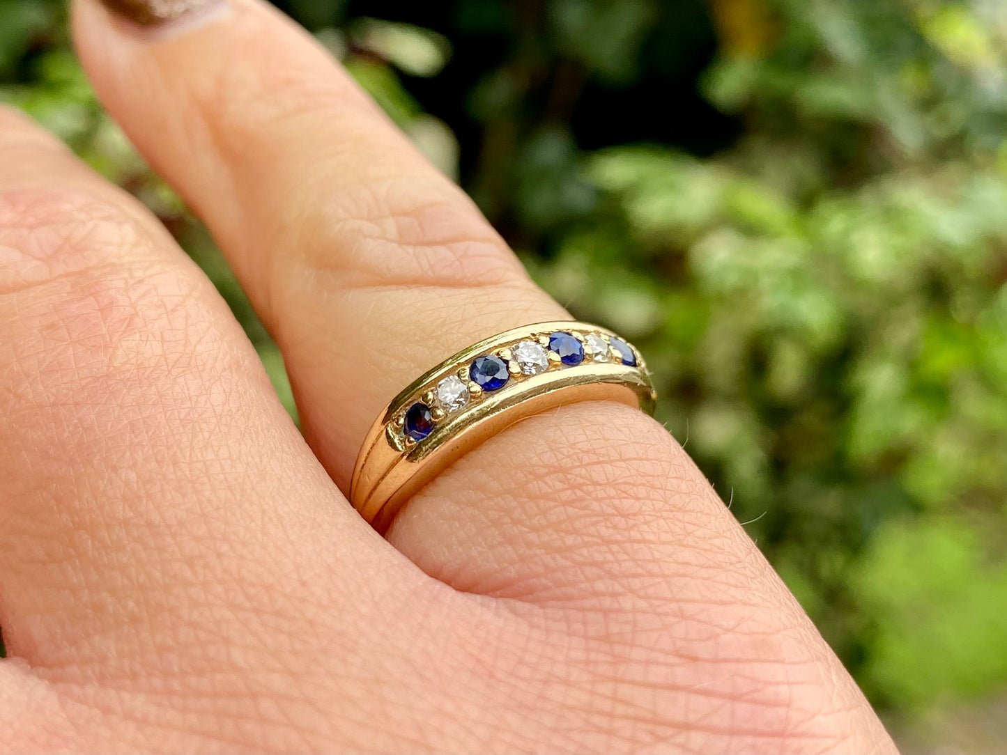 9ct Gold Sapphire & Diamond Ring