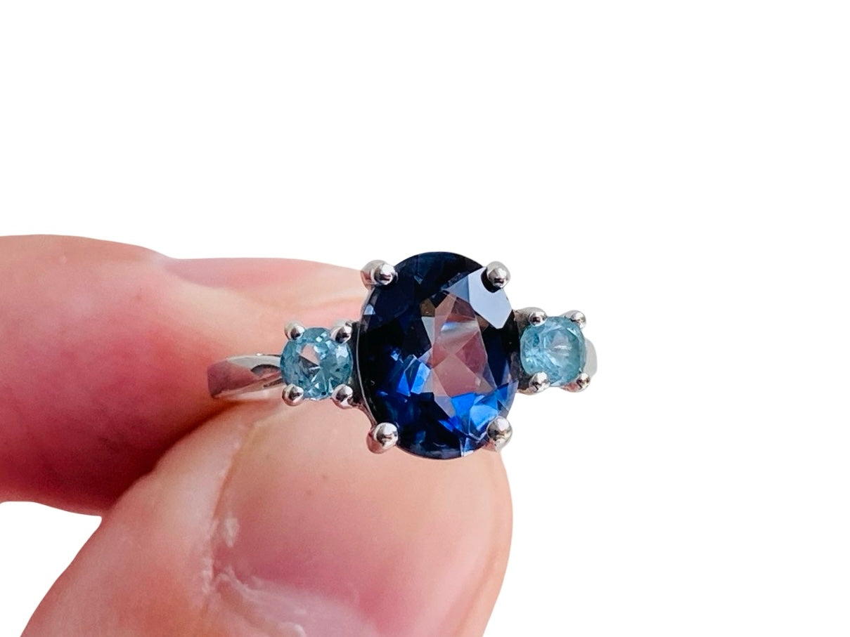 9ct Gold Kyanite & Topaz Ring