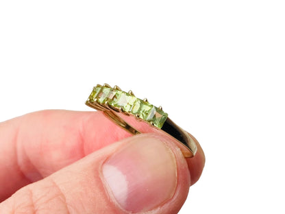 9ct Gold Peridot Ring