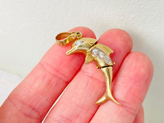 9ct Gold Dolphin Pendant