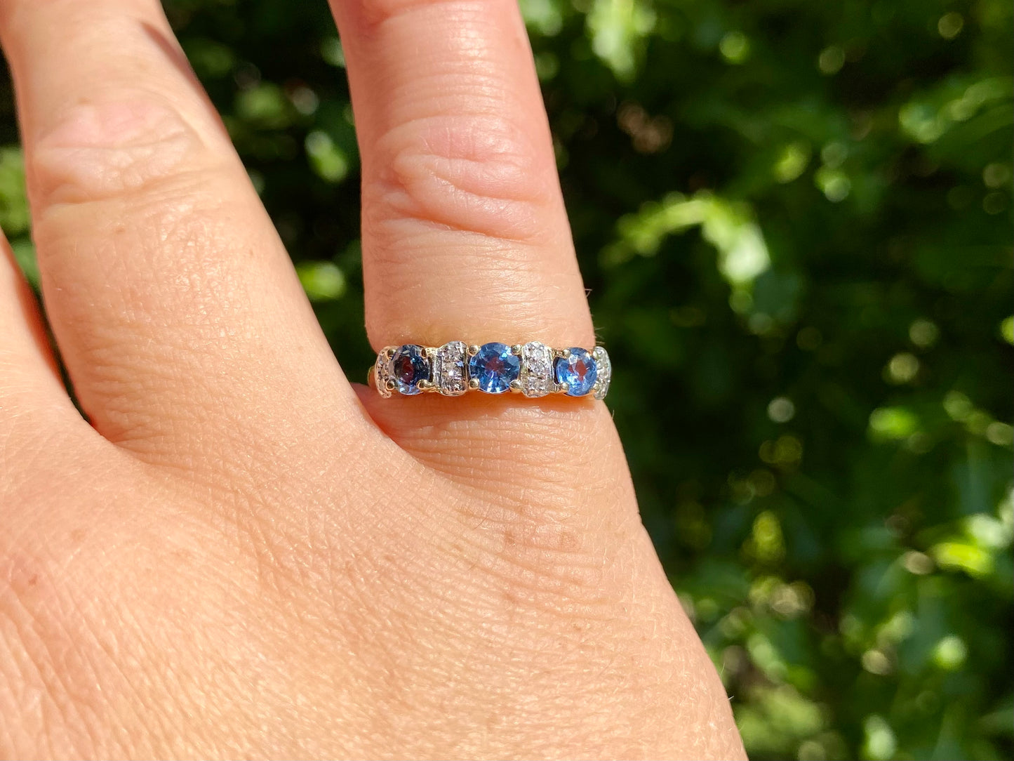 9ct Gold Sapphire & Diamond Ring