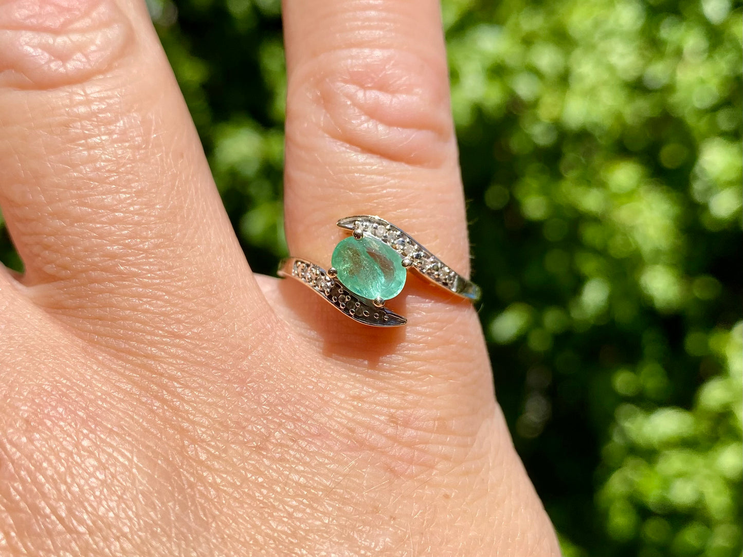 9ct Gold Emerald & Diamond Ring