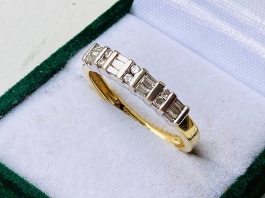 18ct Gold Diamond Ring