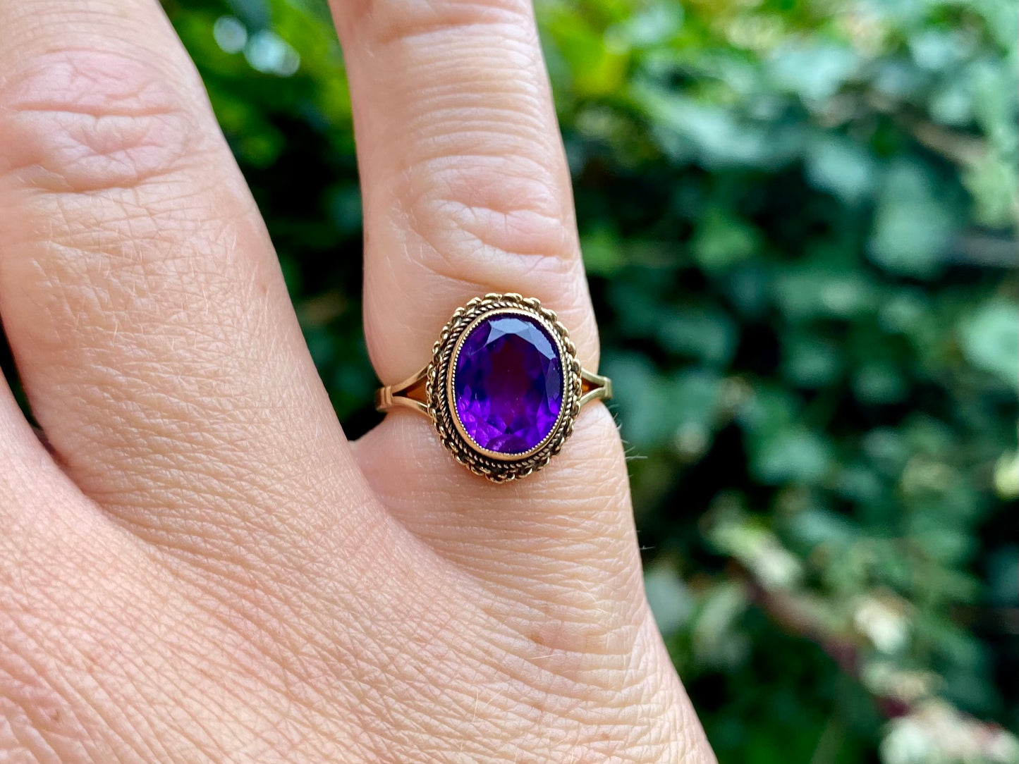Vintage 9ct Gold Amethyst Ring
