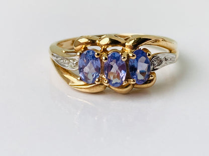 9ct Gold Tanzanite & Diamond Ring