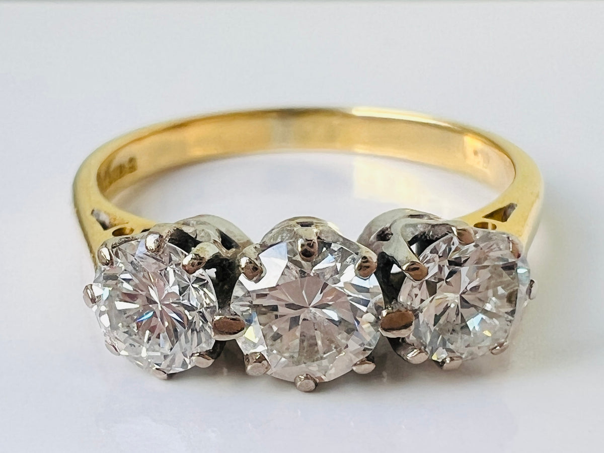 Vintage 18ct Gold Three-Stone Diamond Ring