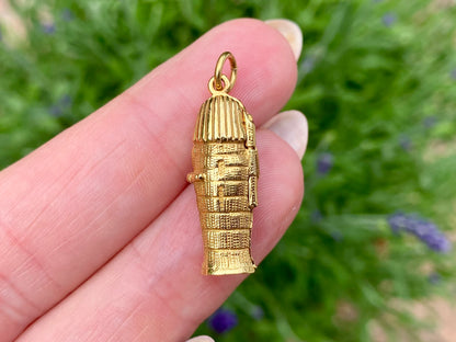 Vintage 9ct Gold Egyptian Sarcophagus Mummy Opening Pendant, Locket or Charm