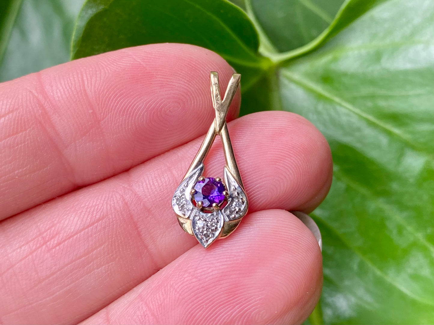 9ct Gold Amethyst & Diamond Pendant