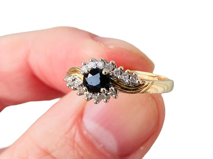 Vintage 9ct Gold Sapphire & Diamond Ring