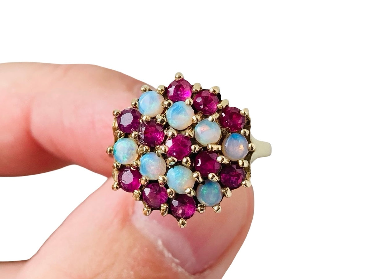 Vintage 9ct Gold Ruby & Opal Ring