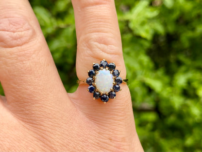 Vintage 9ct Gold Opal & Sapphire Ring