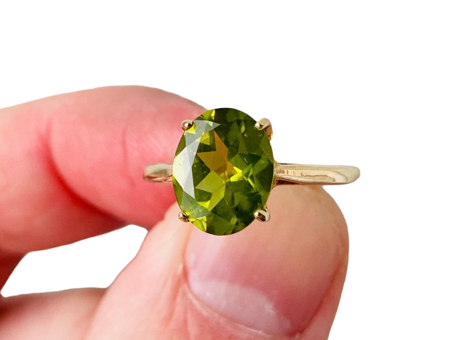9ct Gold Peridot Ring