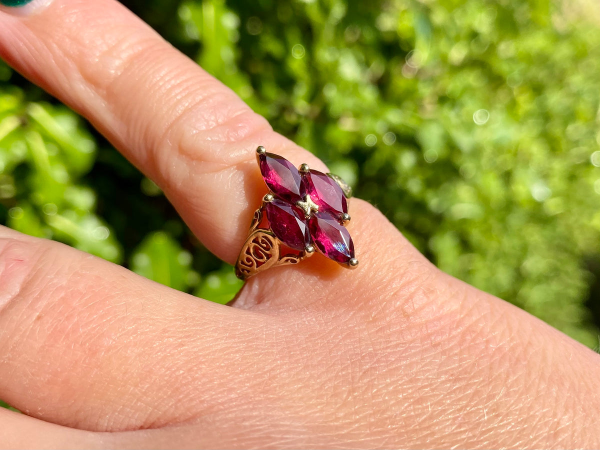 9ct Gold Rhodolite Garnet Ring
