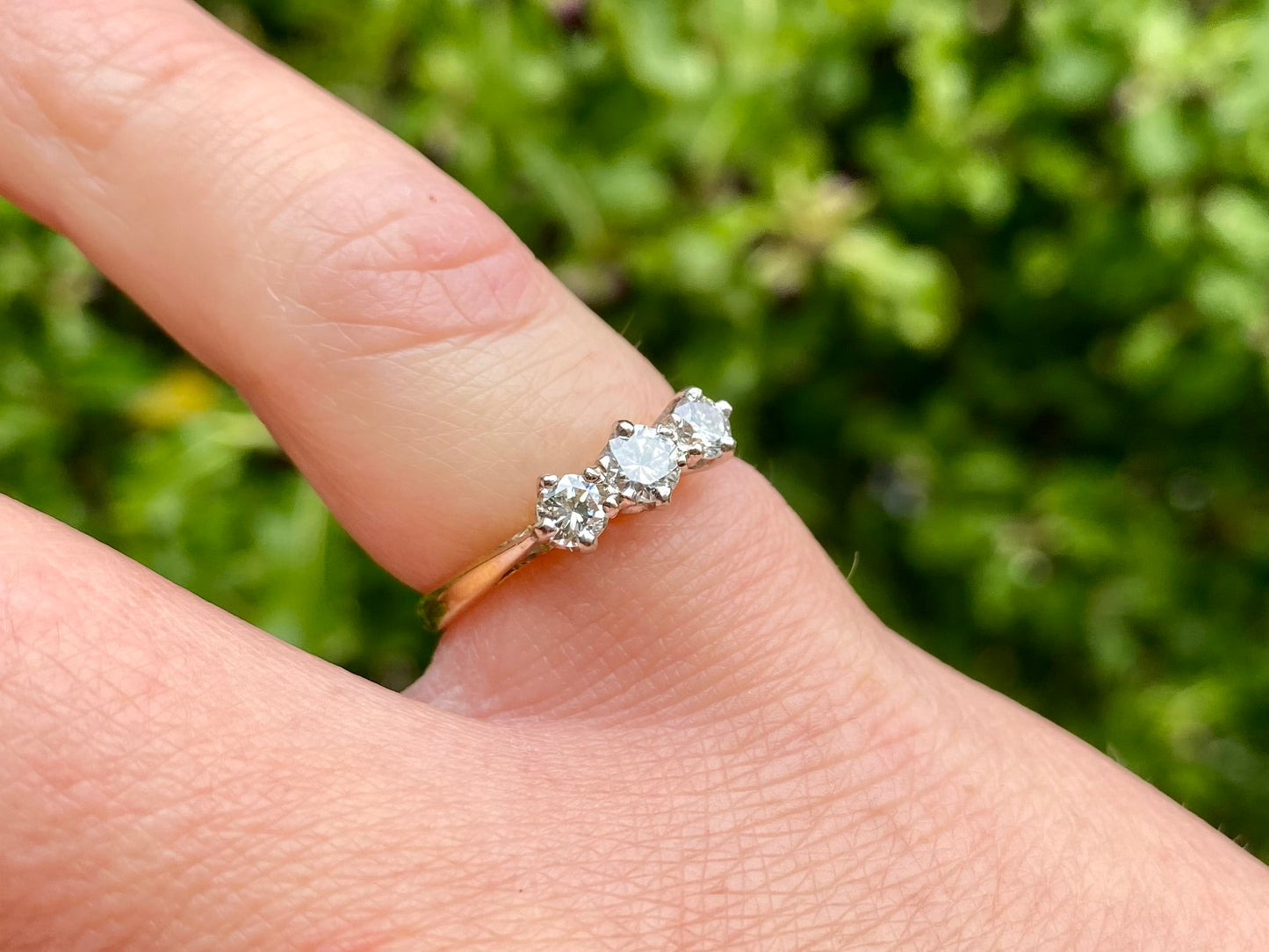 Vintage 18ct Gold Three-Stone Diamond Ring