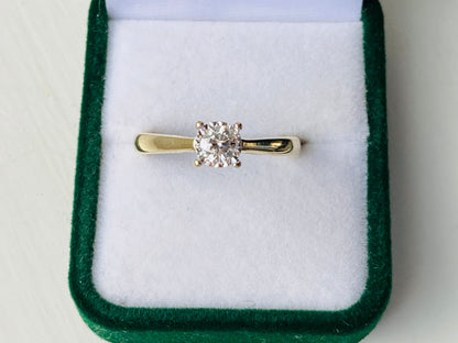 9ct Gold Diamond Ring